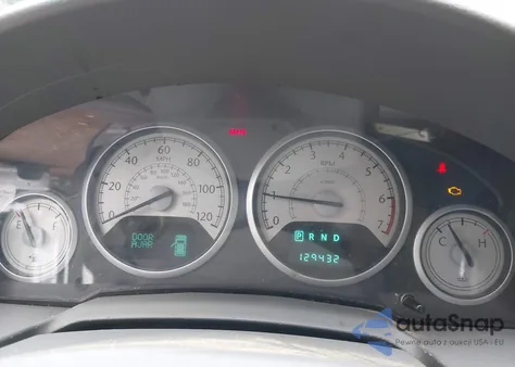 2010 Chrysler Town & Country Touring из США, поврежденный, VIN 2A4RR5D18AR472459